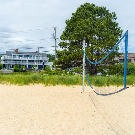 935 Ocean, A Beachside Inn Хамптън Екстериор снимка
