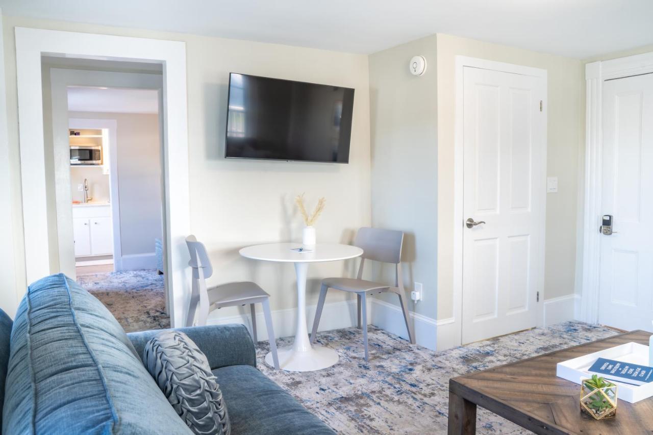935 Ocean, A Beachside Inn Хамптън Екстериор снимка