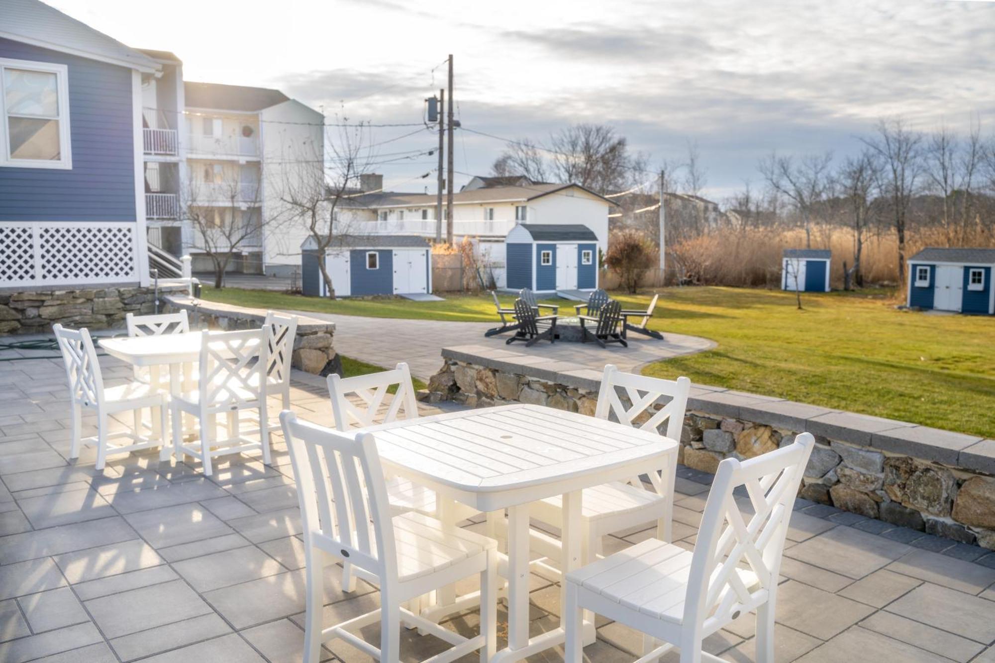 935 Ocean, A Beachside Inn Хамптън Екстериор снимка