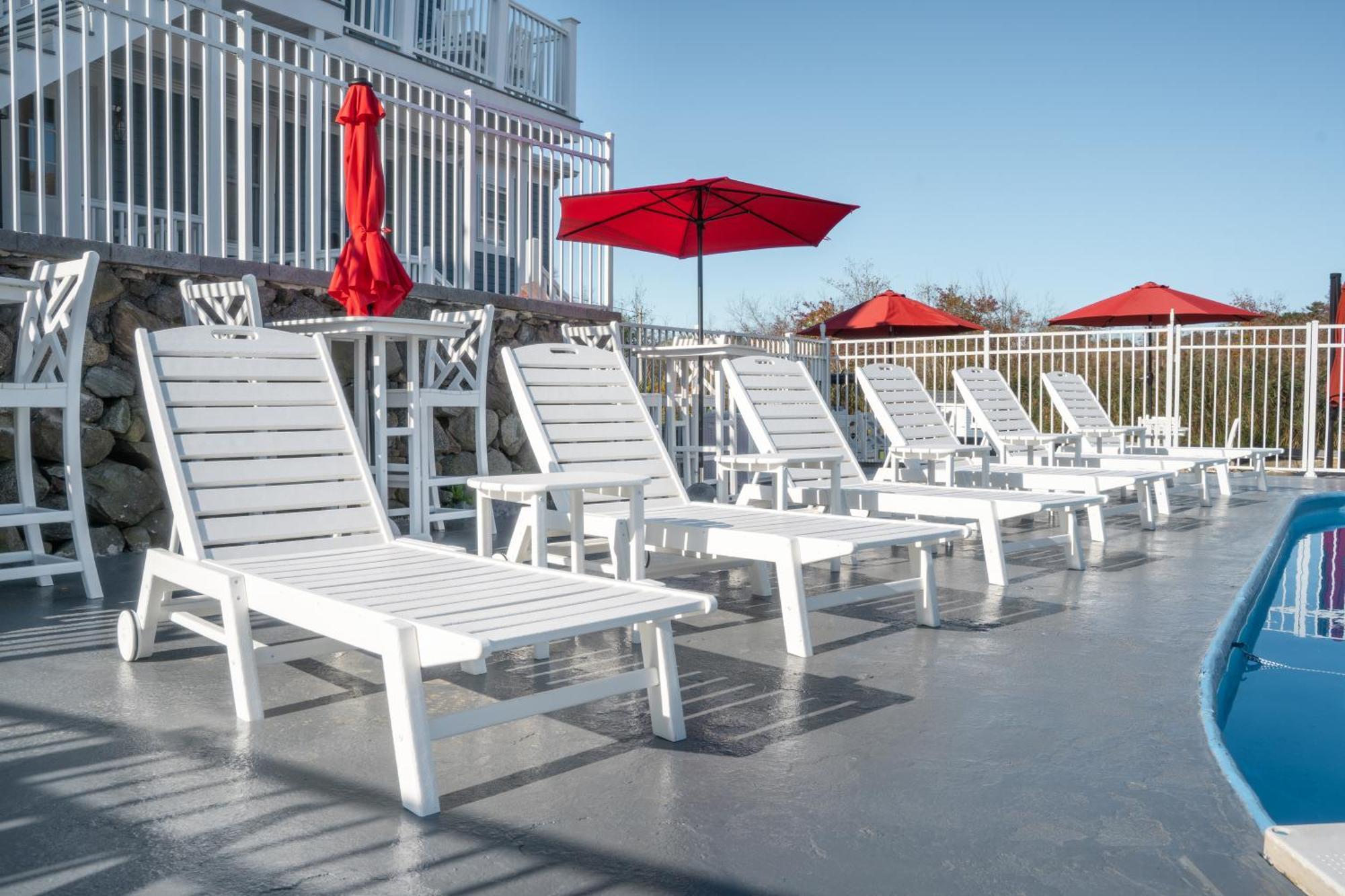 935 Ocean, A Beachside Inn Хамптън Екстериор снимка