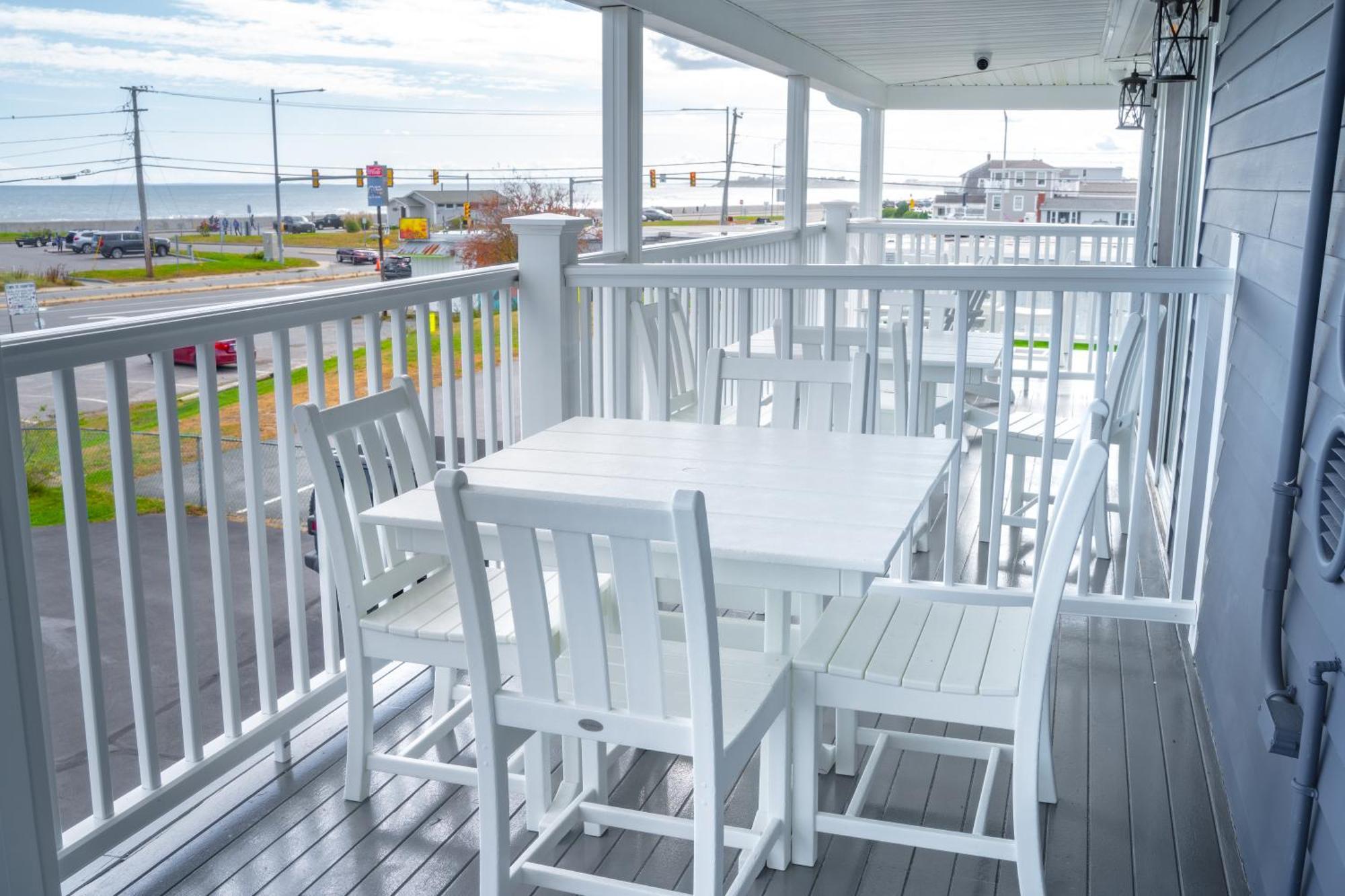 935 Ocean, A Beachside Inn Хамптън Екстериор снимка